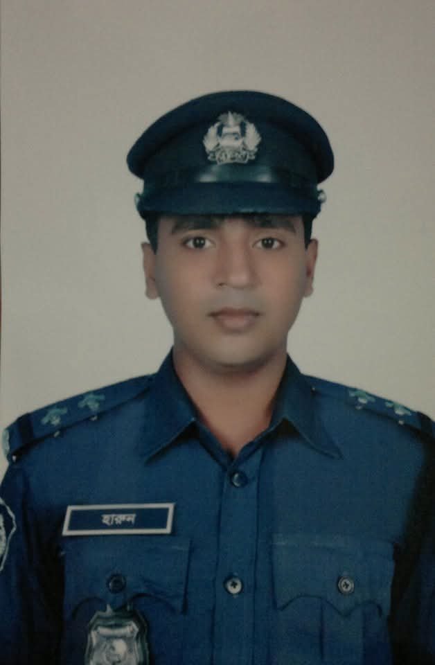 বরগুনার সাংবাদিক আসাদ সবুজকে হ্যান্ডকাফ কান্ডে এসআই প্রত্যাহার; জামিন শুনানি বুধবার